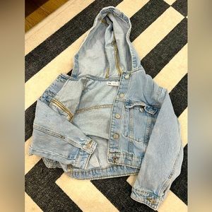 Slightly used girls Zara denim jacket size 9